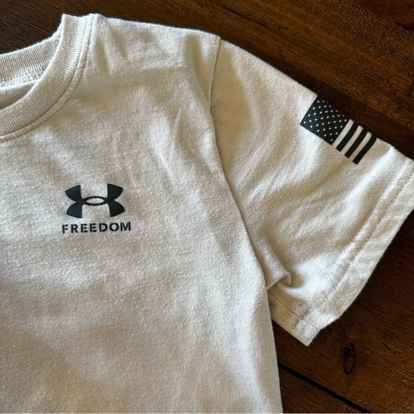 Under Armour Freedom Outfit - Picture 7 of 9